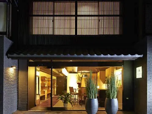 Gracevilla Nijo-Jo Castle Villa Aneyakoji Kyoto 4*,